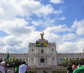 Poupatempo e Bom Prato fecham no feriado